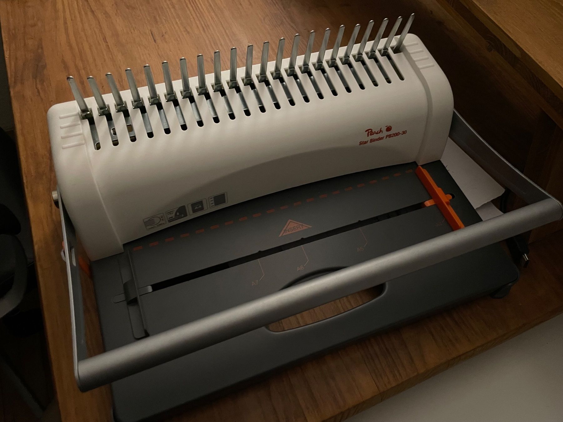 Macchine rilegatrici: Bindemaschine / Machine à relier – Usato da Zürich venduto da mat_xtz9 1