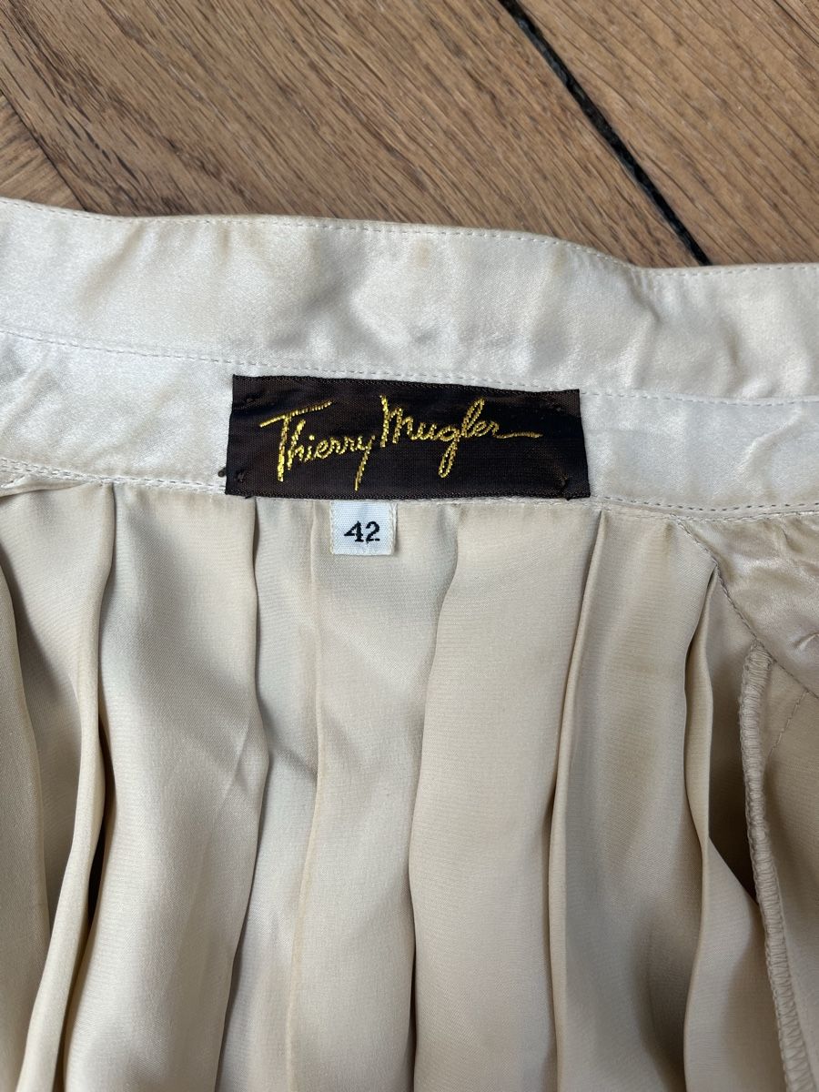 Chemisiers: Thierry Mugler Bluse – D'occasion à Basel par and_bc5b 4