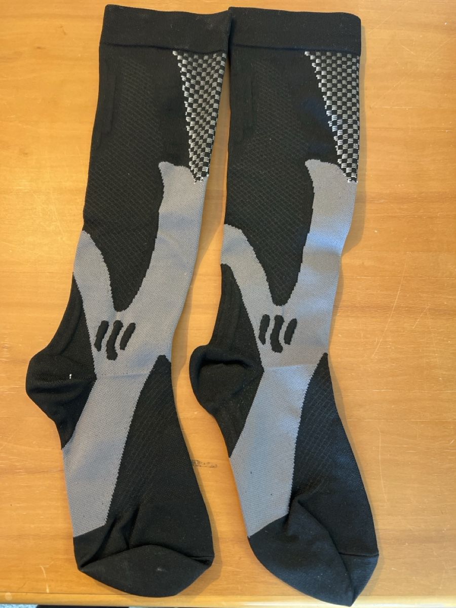 Socken: Stütz-Knie-Strümpfe 36/37 – Gebraucht aus Oberglatt ZH von ble_75jw