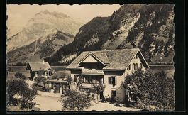 Kandersteg, Hotel Alpenrose mit Gebirge