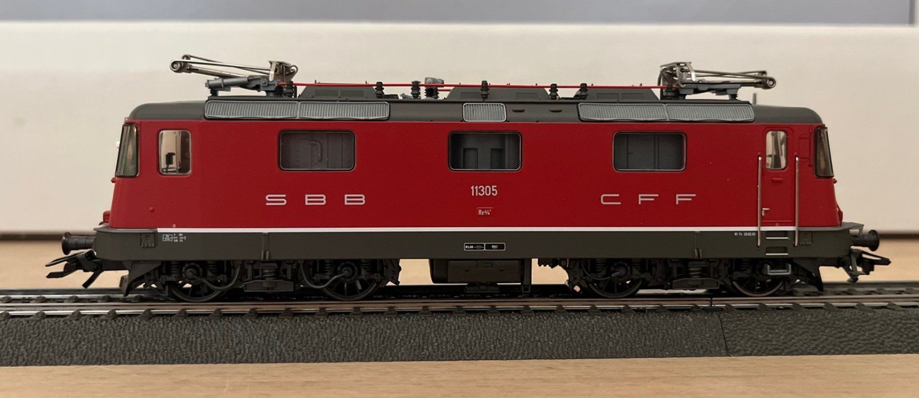 Märklin Modellini di ferrovie: SBB Set 2x Re 4/4 Märklin - AC digital – Usato da Winterthur venduto da dond1 2