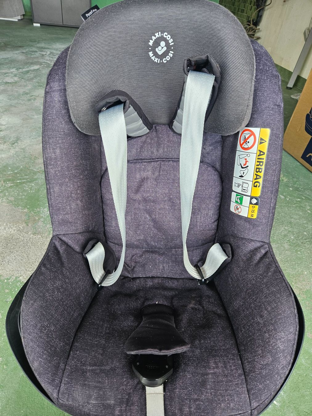 Maxi-Cosi Seggiolini per auto: Maxi Cosi pearl pro inkl. Station – Usato da Neerach venduto da mondschii.nb.