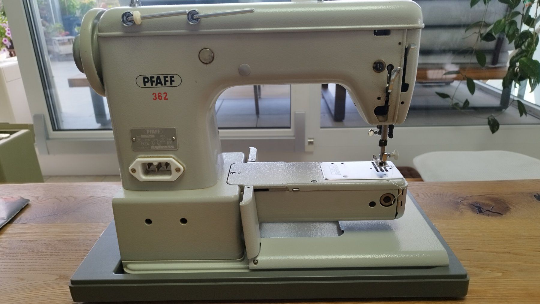Pfaff Machines à coudre: Nähmaschine Pfaff 362 – D'occasion à Urtenen-Schönbühl par Kernbeisser25 2