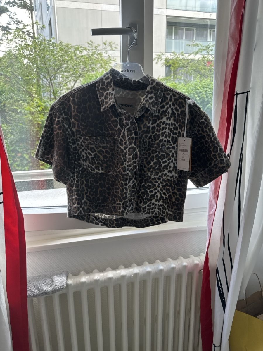 Zebra Giacche: Veste courte léopard ZEBRA, taille M - Tendance été! – Nuovo e nell'imballaggio originale da Chêne-Bourg venduto da kor_pn9z