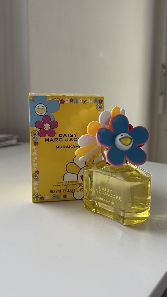 Marc Jacobs Profumi & Eau de Toilette: Marc Jacobs Daisy Murakami Limited Edition Eau de Parfum – Nuovo (secondo la descrizione) da Schaffhausen venduto da R_Muzh