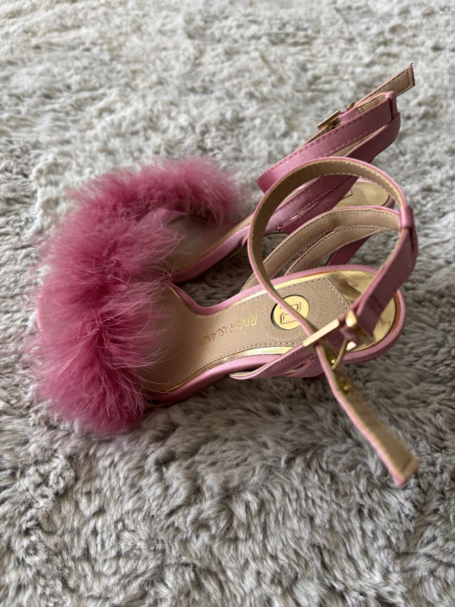 Scarpe da donna: Pink Feder High Heels – Nuovo (secondo la descrizione) da Arbon venduto da Naadiiaa 1