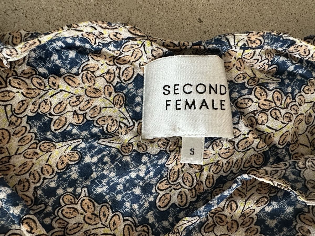 Robes: Kleid Second Female Grösse S Viskose – D'occasion à Buchs SG par Sunie 2