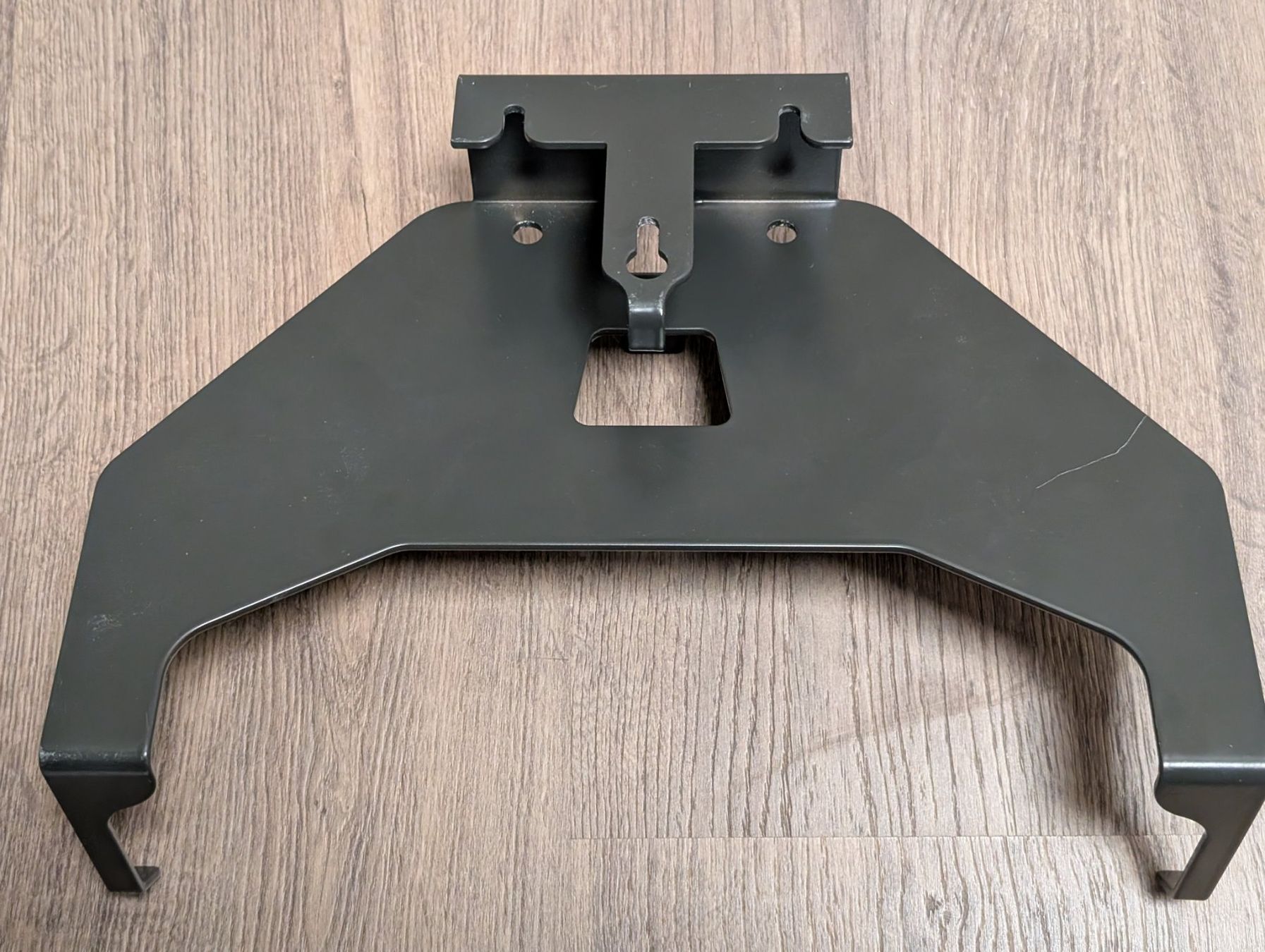 Gardena Supporti a parete: Wandhalterung Gardena Mähroboter – Usato da Rickenbach SO venduto da Uon 1