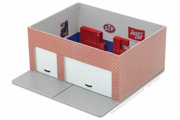 Greenlight Modellautos: Greenlight Modellauto Garage STP Weekend Workshop - 1:64 – Neu und originalverpackt aus Wetzikon ZH von tuningschmiede 1