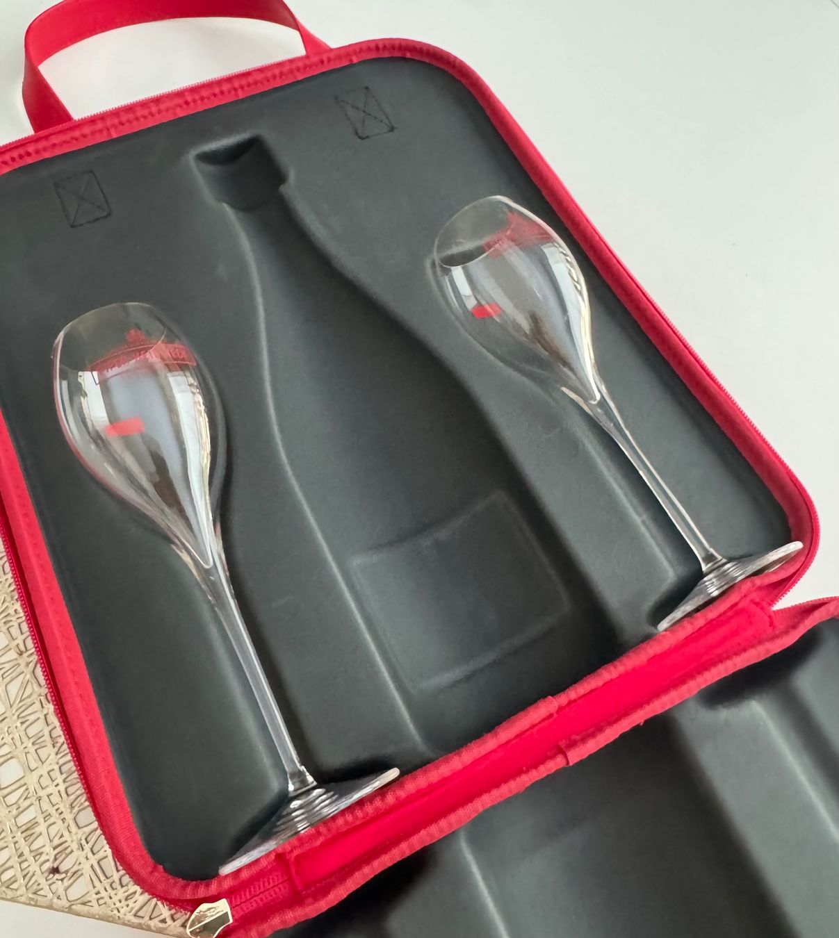 Tutte le decorazioni: Piper-Heidsieck Reisebox / Picknick Tasche mit Gläser – Nuovo (secondo la descrizione) da Montagnola venduto da Vol24 3