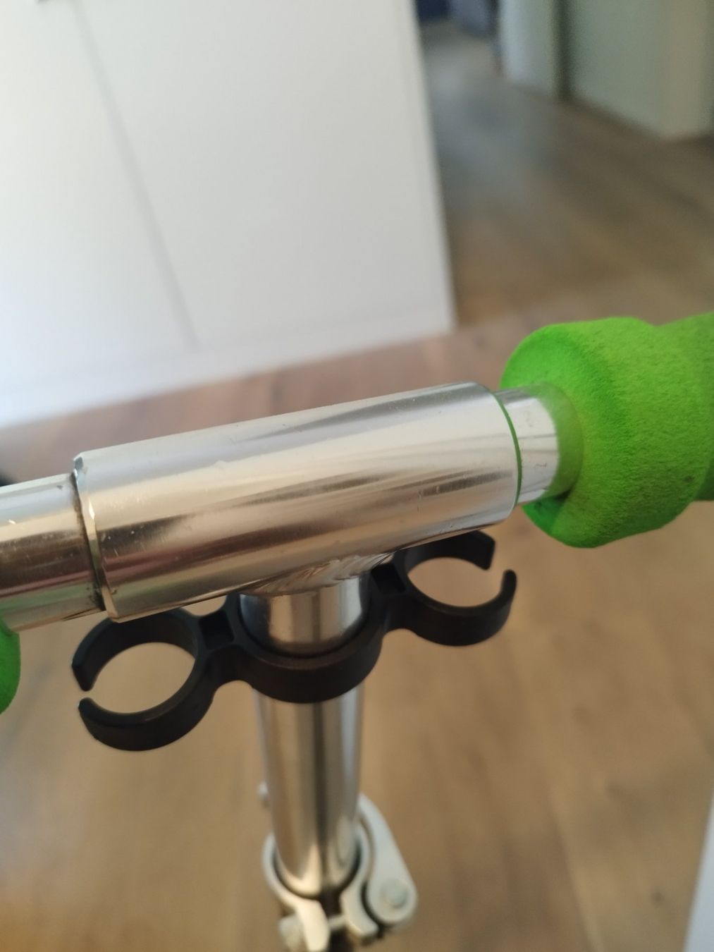 Kickboard: Monopattino Muuwmi nero verde usato – Usato da untersiggenthal venduto da sil_j5sy 2