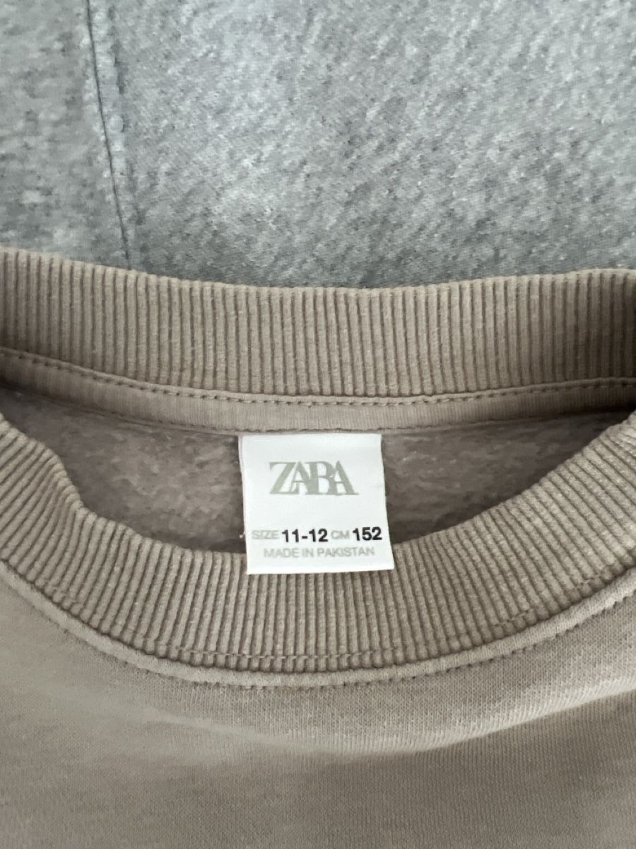 Lotti & Set di vestiti: 3 Pullover Grösse 152/L Zara Nike – Usato da Rorschach venduto da zlatokosa85 2