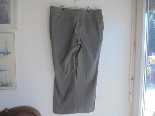 C&A Hosen: Hose Gr. 48K Baumwolle C&A neu grau – Neu (gemäss Beschreibung) aus Hinwil von Glasperlen 1