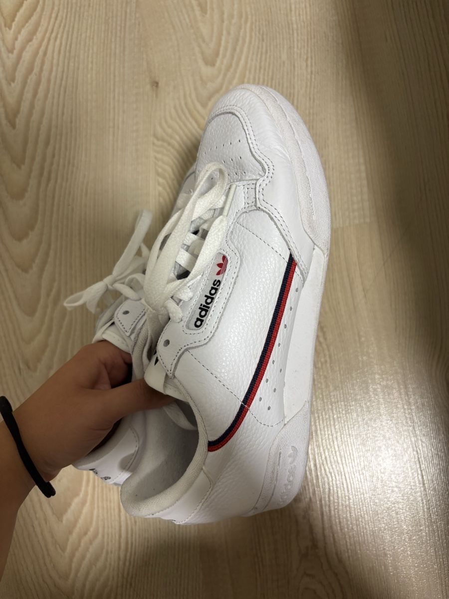 Adidas Scarpe da donna: Adidas Sneaker Grösse 39 1/3 – Usato da Baar venduto da chi_68h7 1