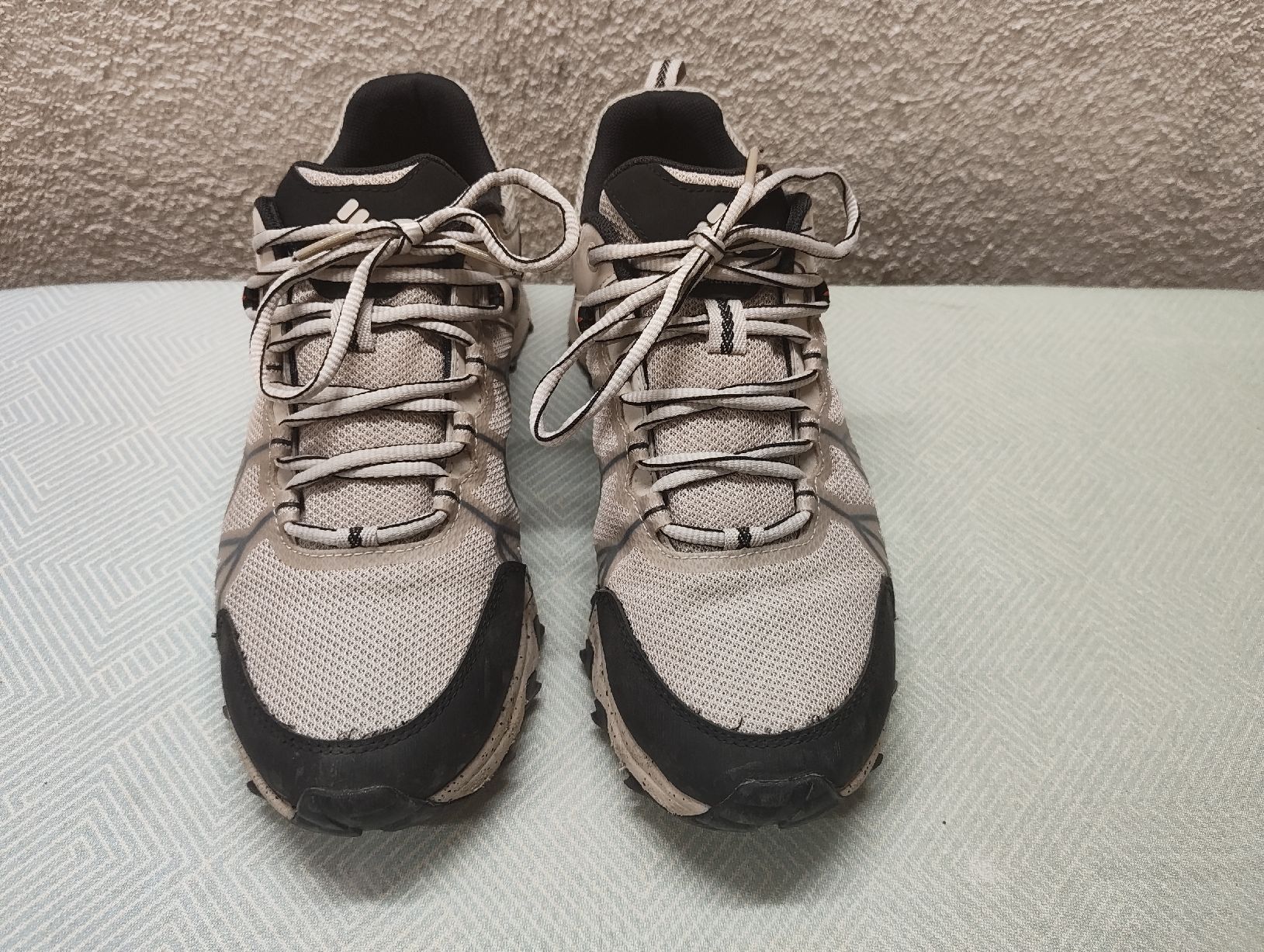 Columbia Chaussures hommes: Wanderschuhe Columbia unisex Grösse 41.5 gebraucht – D'occasion à WENGEN par majca