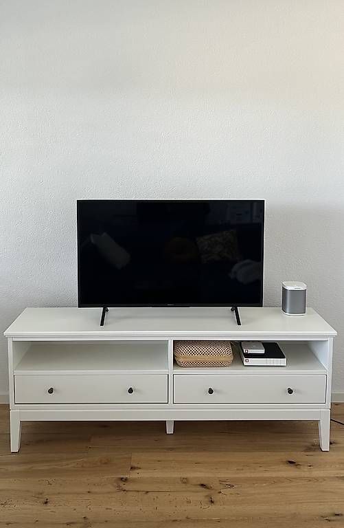 Mobili TV: IKEA HEMNES TV-Möbel weiss – Nuovo e nell'imballaggio originale da Emmenbrücke venduto da fabiennejohn
