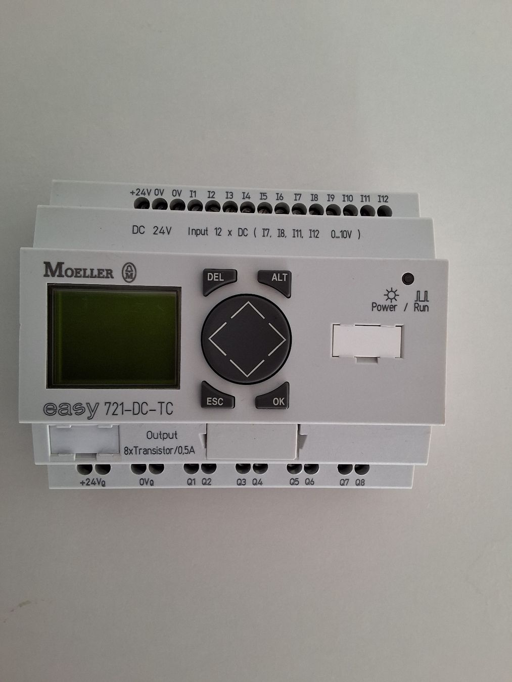 Sistema di controllo: Eaton Moeller EASY 721-DC-TC Module Logique Programmable. – Usato da Reconvilier venduto da fdb3