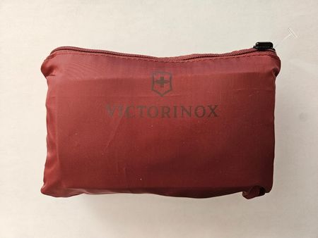 SWISS & Victorinox Amenity Kit Business Klasse (vollständig)