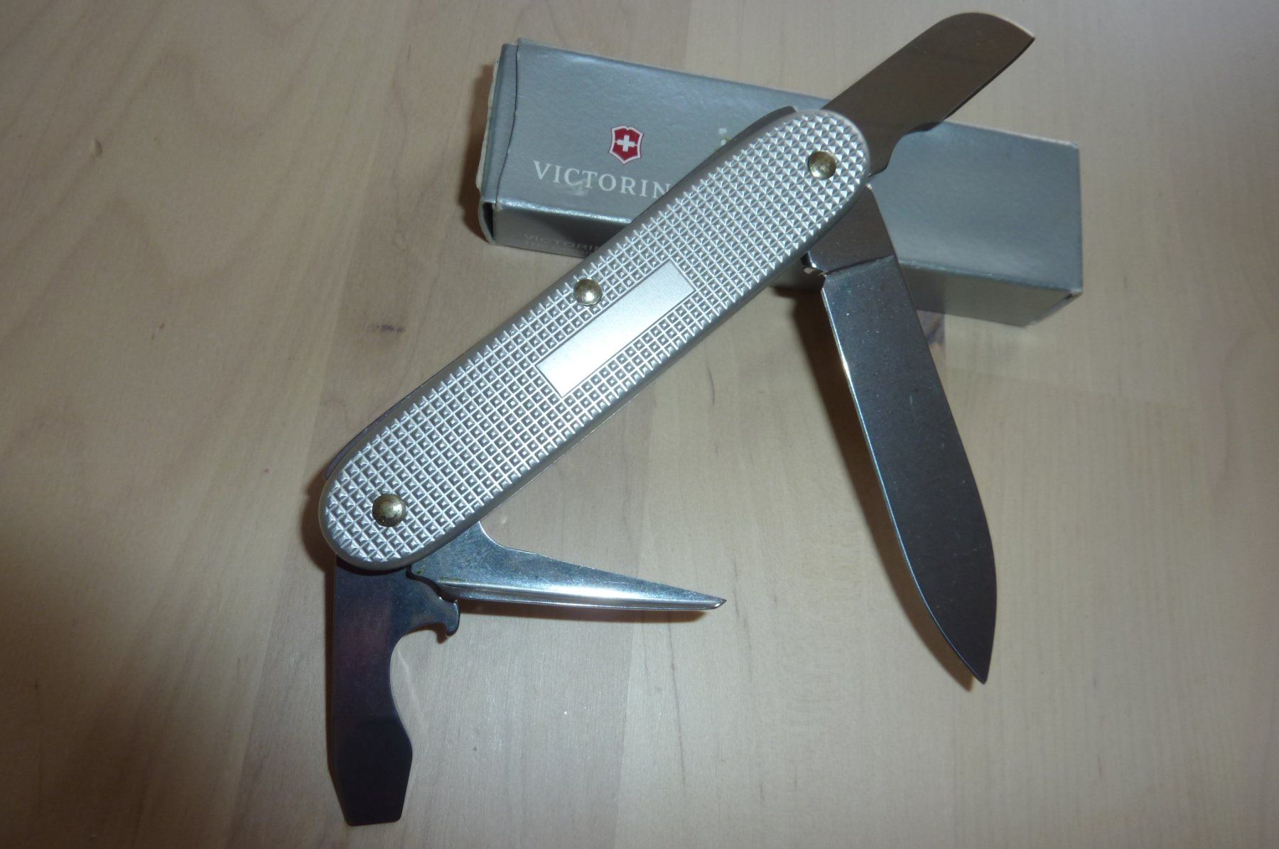 Victorinox Coltelli tascabile: LE  Super   Pour  ÉLECTRICIEN..7   Fonctions – Nuovo e nell'imballaggio originale da Lausanne venduto da coucoulet 3