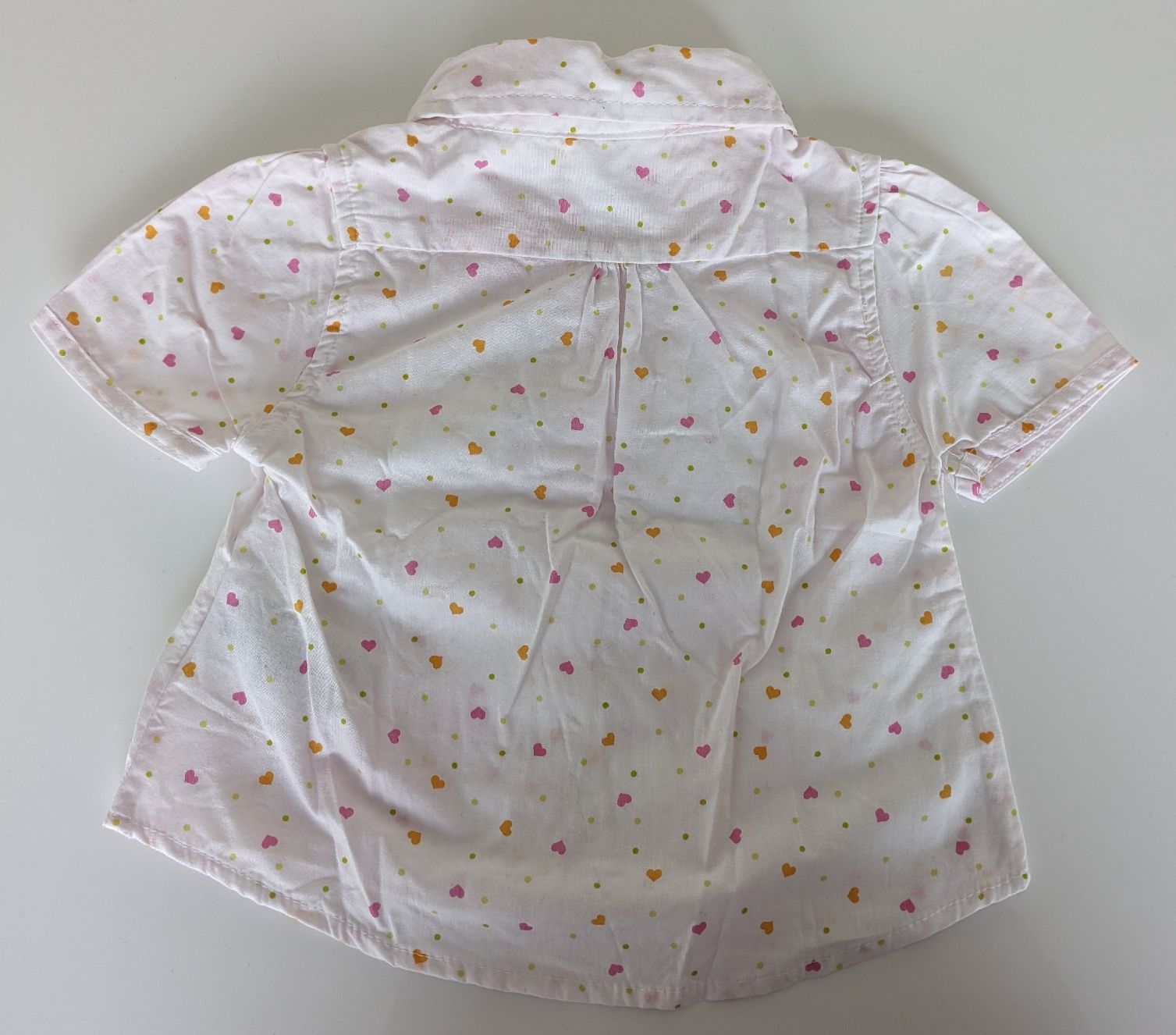 Camicie, Top & T-shirt: Bluse mit Herzen, Grösse 74 – Usato da Kölliken venduto da mic_9n9d 1