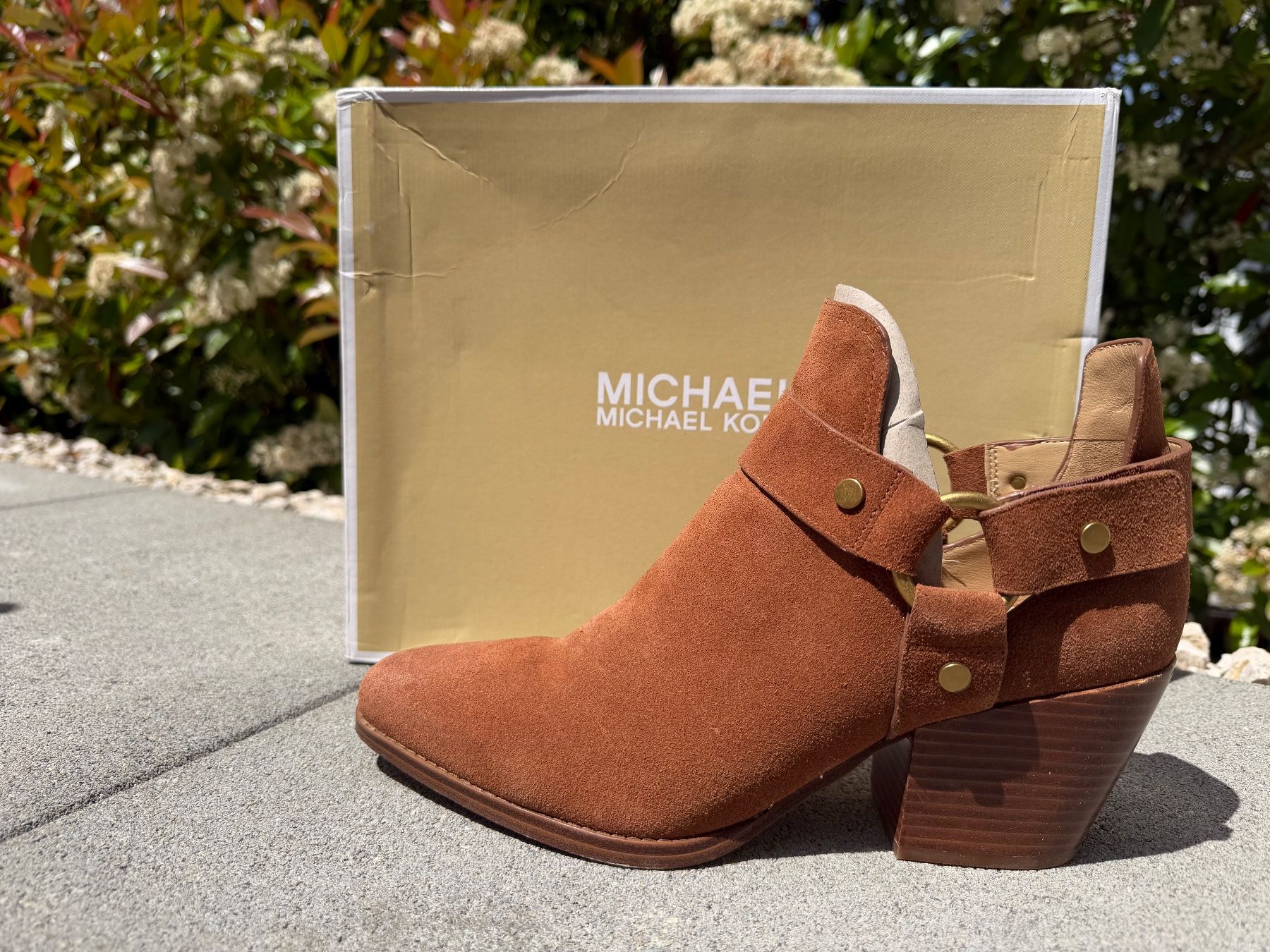 Michael Kors Damenschuhe: Bottines Michael Kors en daim – Gebraucht aus Courchapoix von Gess01 1