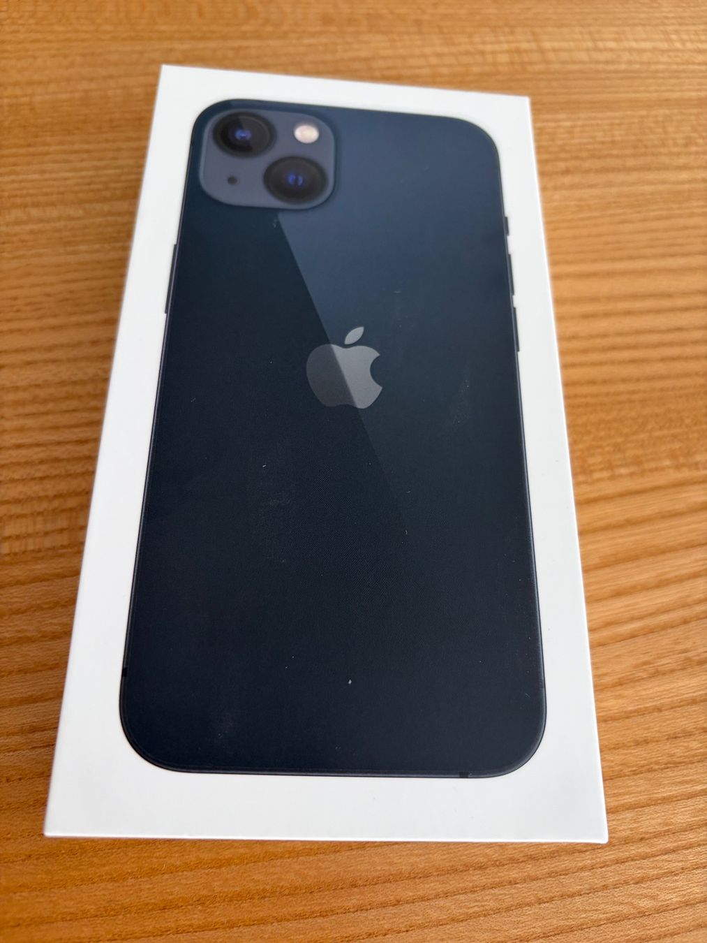 Apple Telefoni cellulari / Smartphones: Iphone 13 128 GB Akku 86% schwarz – Usato da Adliswil venduto da Pulauubin1 2