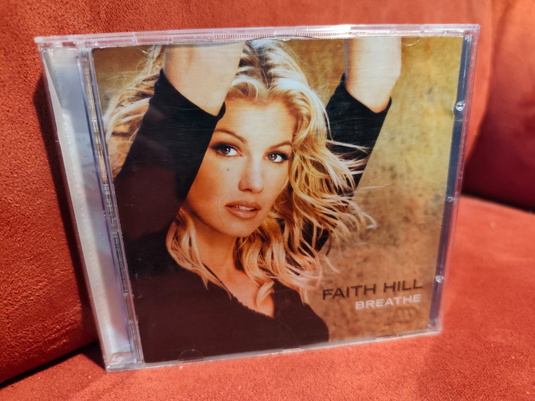 CD: Faith Hill Breathe CD – Usato da Zofingen venduto da noise123
