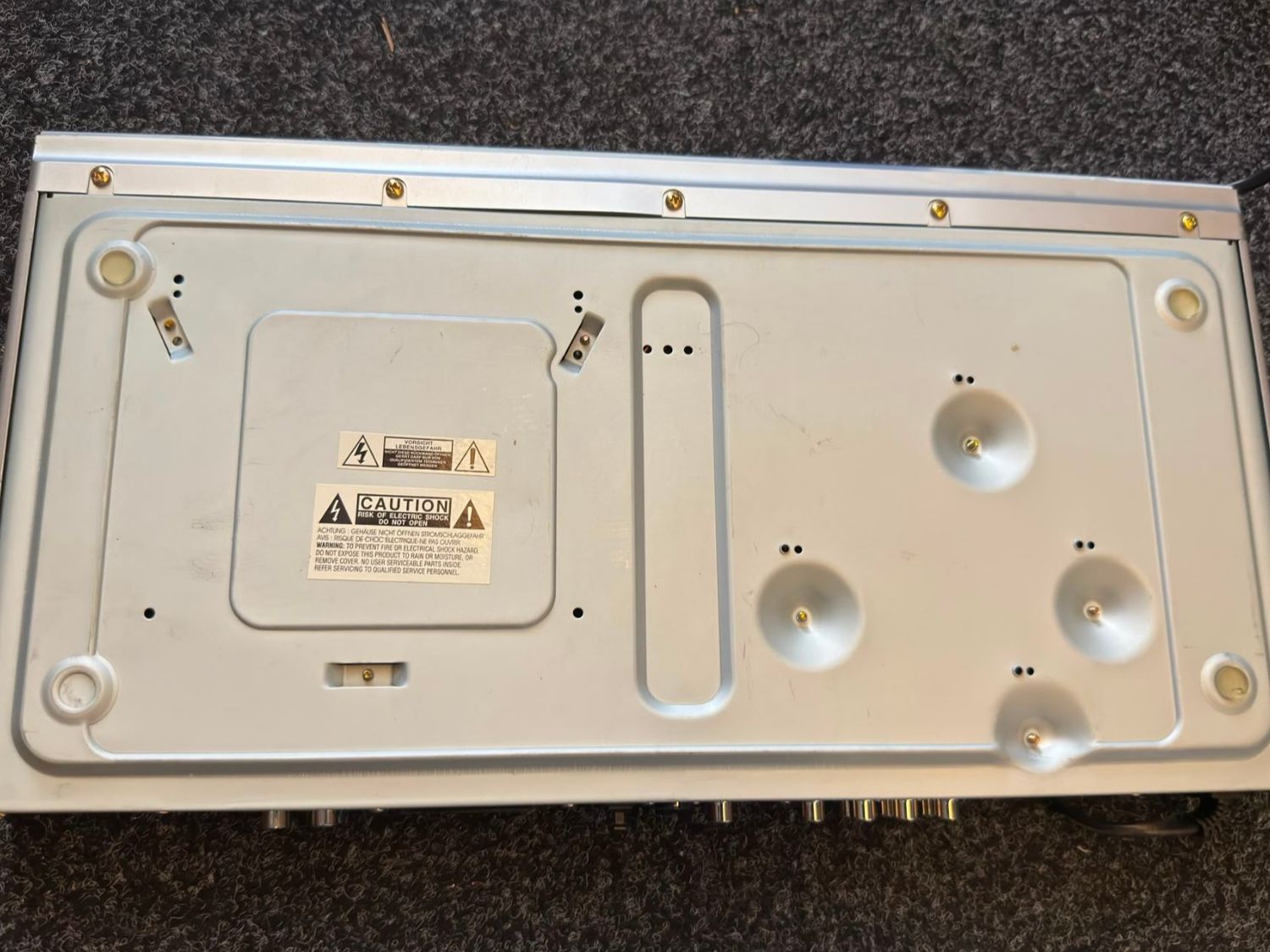 Enregistreurs: DVD Recorder mit SCART und AV-Anschlüssen – D'occasion à Luzern par Elgordo7 3