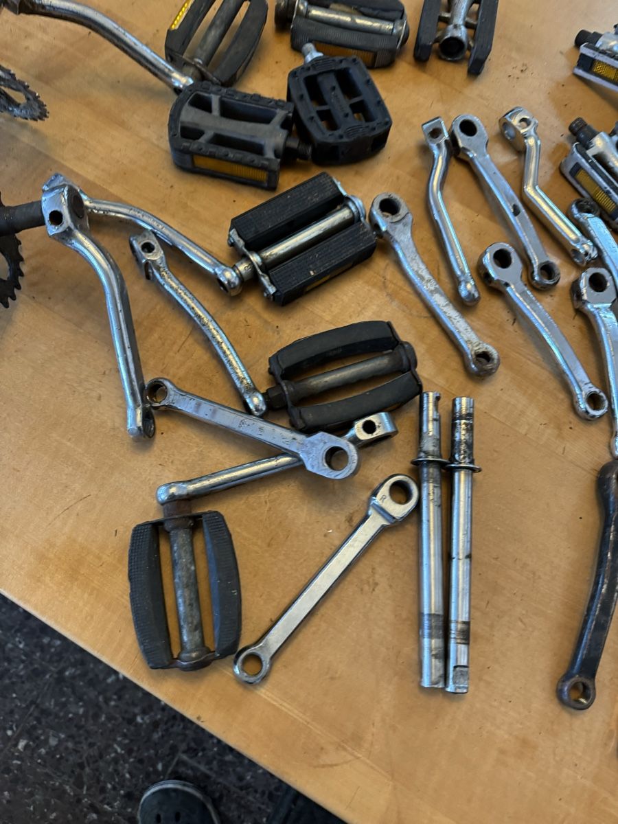 Pièces pour mobylette: Mofa Pedalerie Teile – D'occasion à Dübendorf par Sachs621 5
