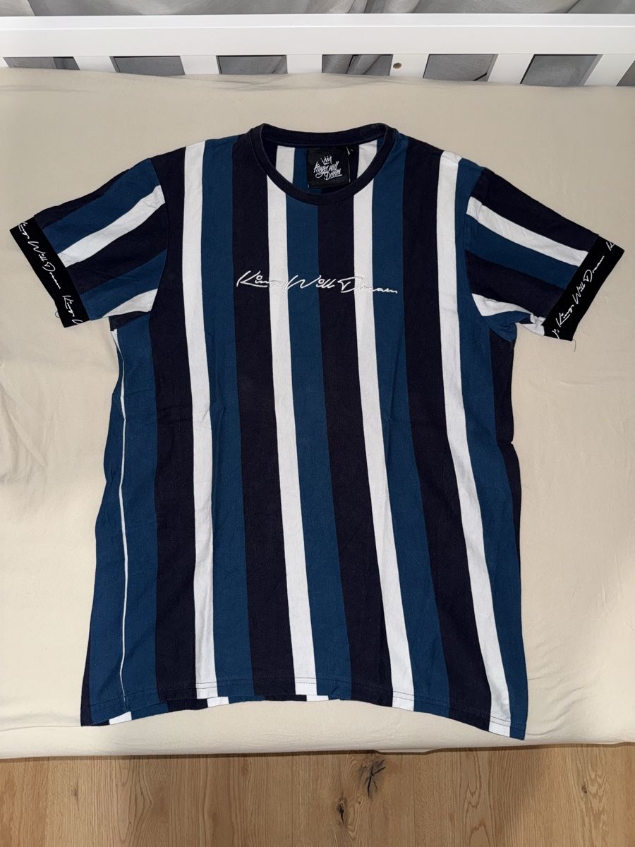 T-shirt: T-shirt Kings Will Dreams L – Nuovo (secondo la descrizione) da Villaz-St-Pierre venduto da dav_w66n