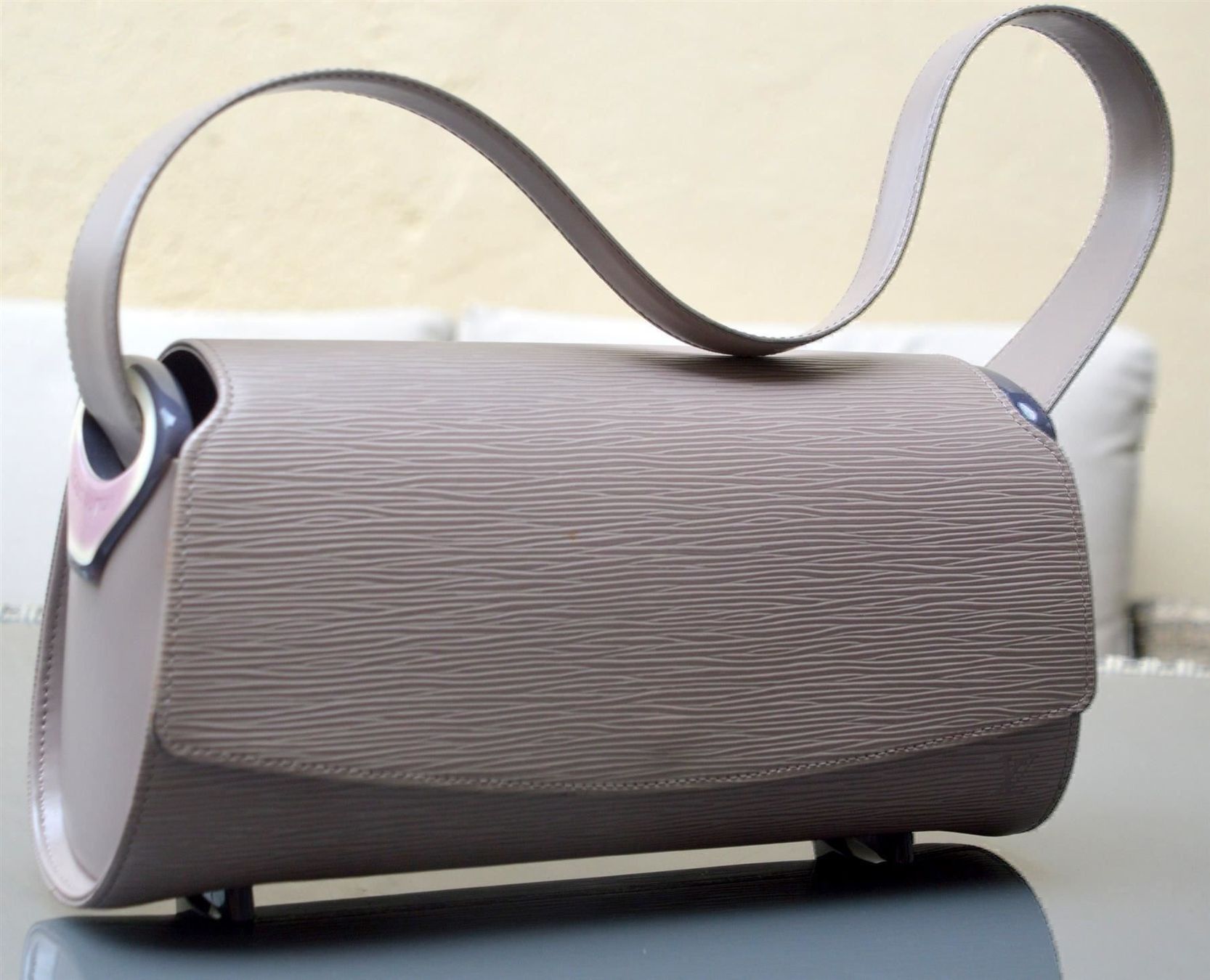 Louis Vuitton Borse da donna: Tasche / Sac Louis Vuitton Epi Nocturne – Usato da Collonges venduto da Auganien 3