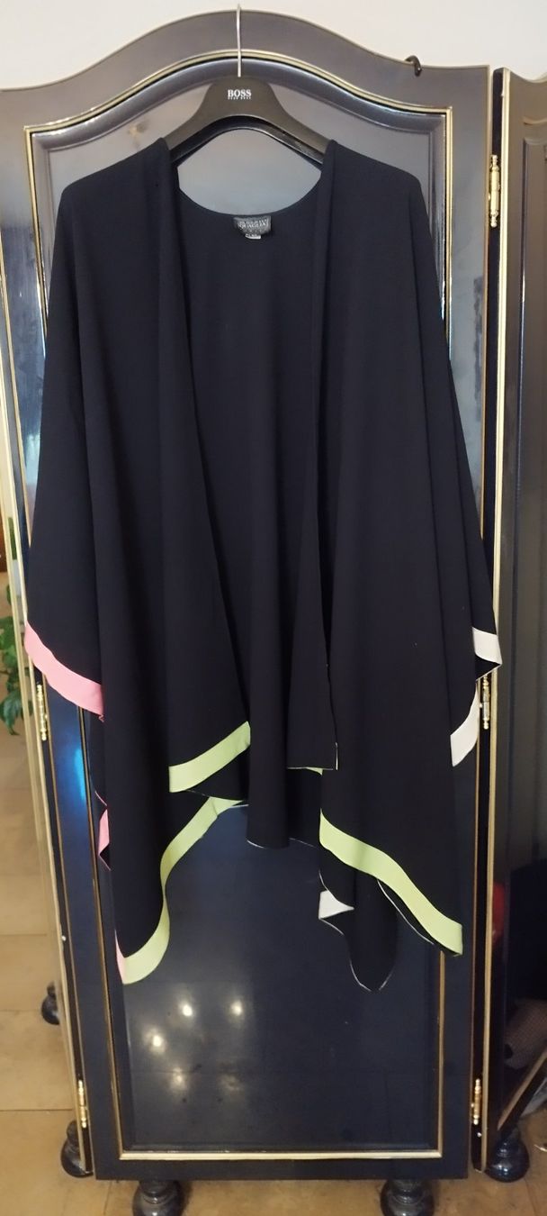 Altro in Moda donna: Cape Damen Wool 1size – Usato da Basel venduto da pro_79rs