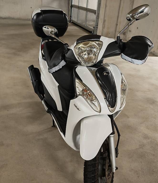 Kymco Scooter: Kymco People One 125i - 4700km – Usato da Hinwil venduto da nagols 4