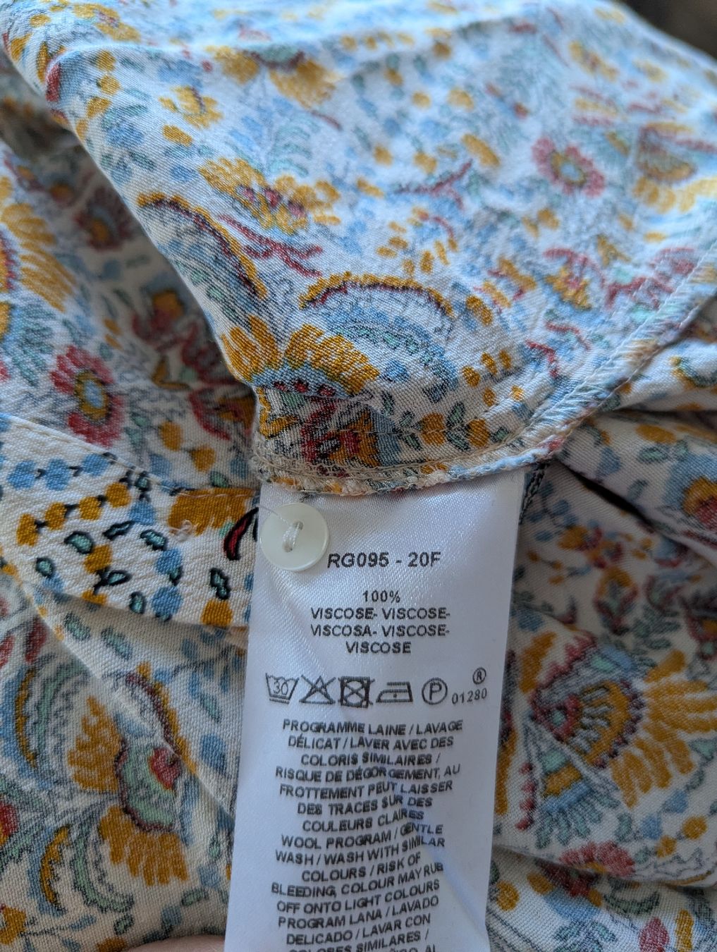 Caroll Vestiti: robe caroll 36 – Nuovo (secondo la descrizione) da Montreux venduto da dem_gyt9 4