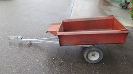 Kleiner Anhänger Mulde innen 74 x 125 cm Bereifung 4.00 x 8