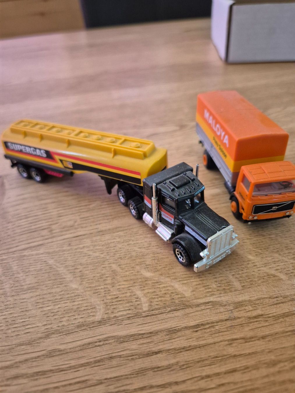 Kits de montage: LKW – D'occasion à Erlenbach i. S. par Hp623 1