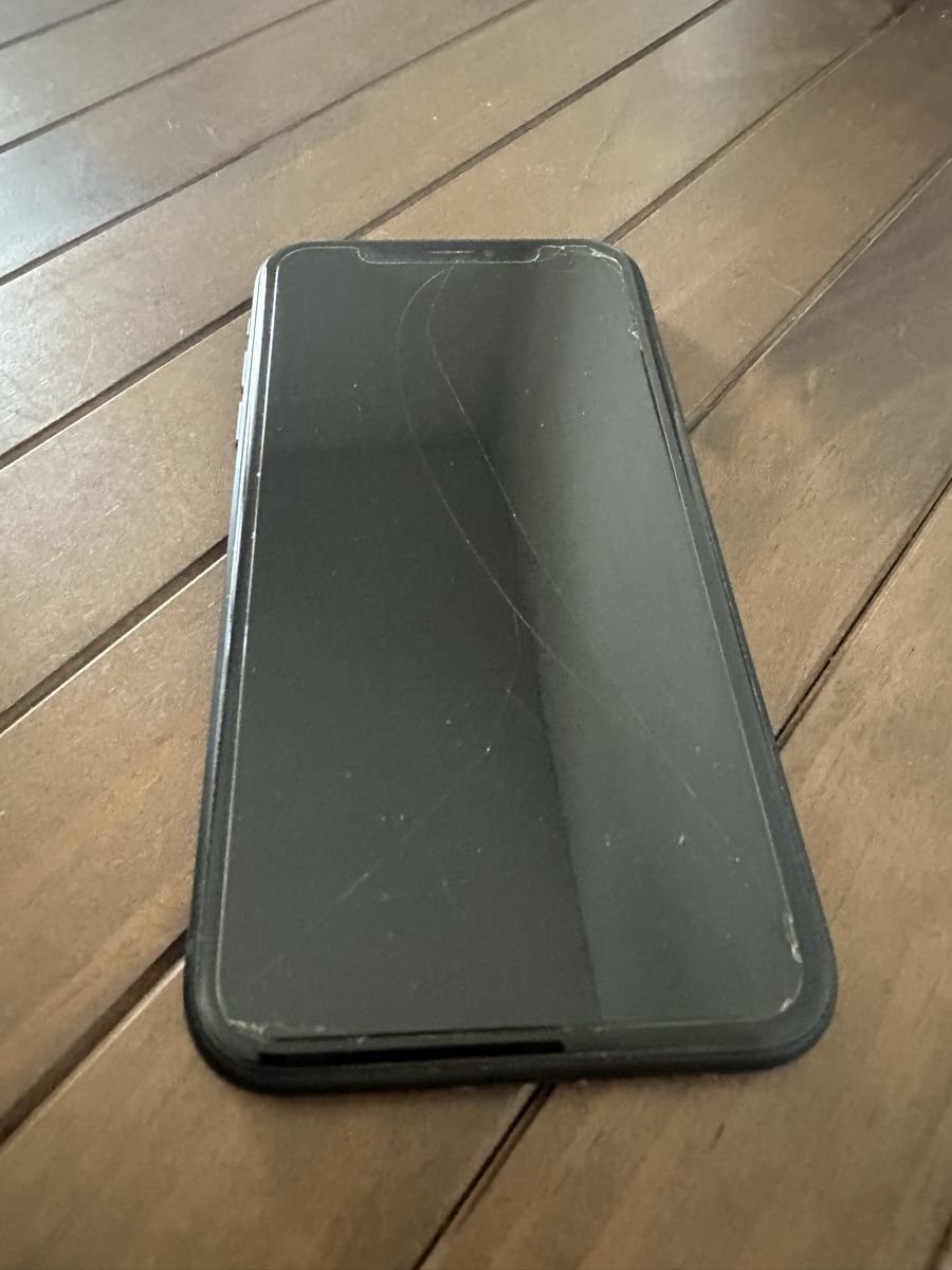 Apple Portables: iPhone XR Black 128GB Gebraucht – D'occasion à Thalwil par saco1402 1