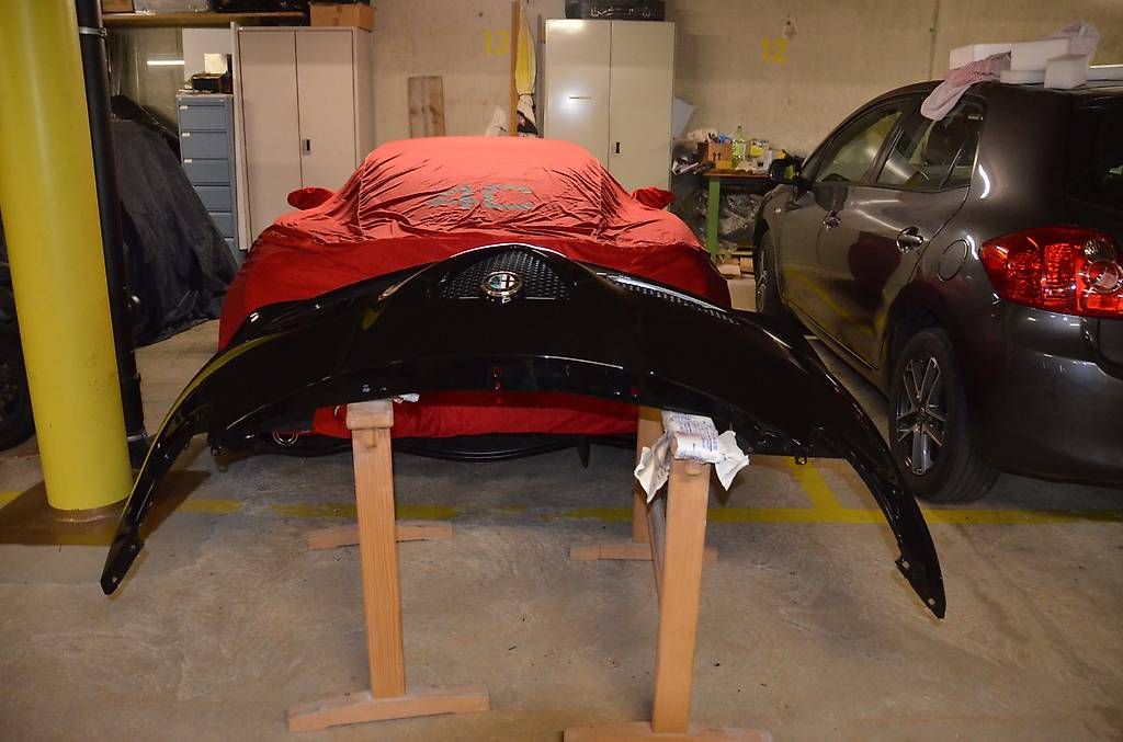 Tutti pezzi di ricambio auto: Pare-choc AV Alfa Romeo 4C  – Usato da Prilly venduto da rit_m7xw 4