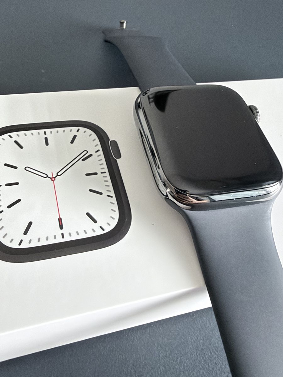 Apple Smartwatch: Apple watch Series  7 – Usato da Zürich venduto da arb_9qhc 8