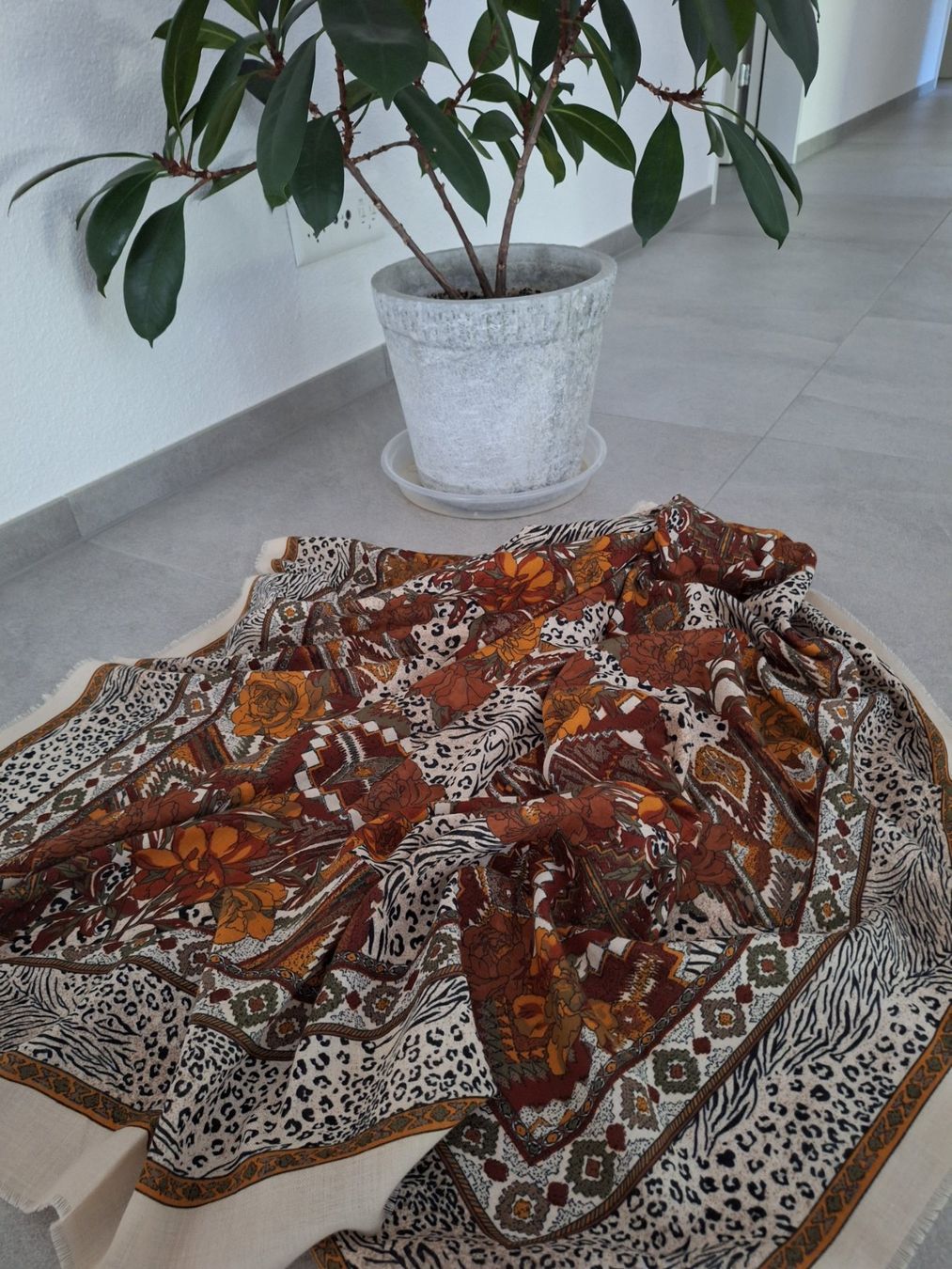 Foulard & Sciarpe: Schultertuch / Stola – Usato da Mühlethal venduto da prackendorf 6