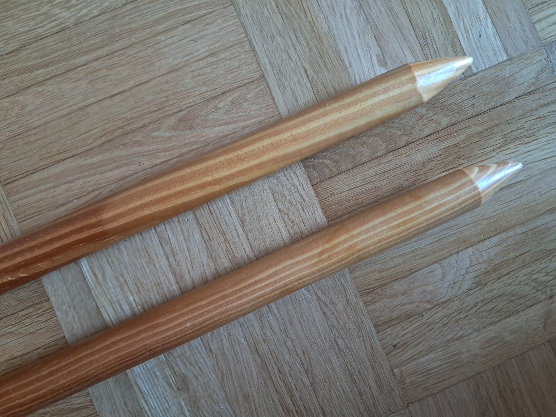 Ferri: Stricknadeln gross, aus Holz, gebraucht - Letzte Chance – Usato da Obfelden venduto da Eva_32 2