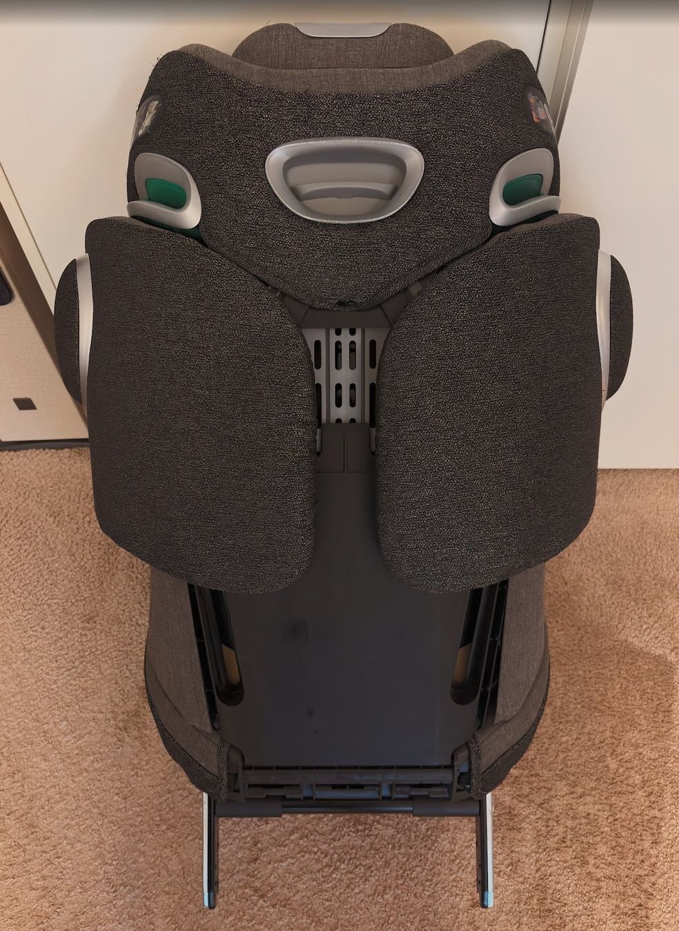 Cybex Seggiolini per auto: CYBEX Platinum Solution Z i-Fix ZOHO GREY PLUS – Usato da Lausanne venduto da guestudio 3