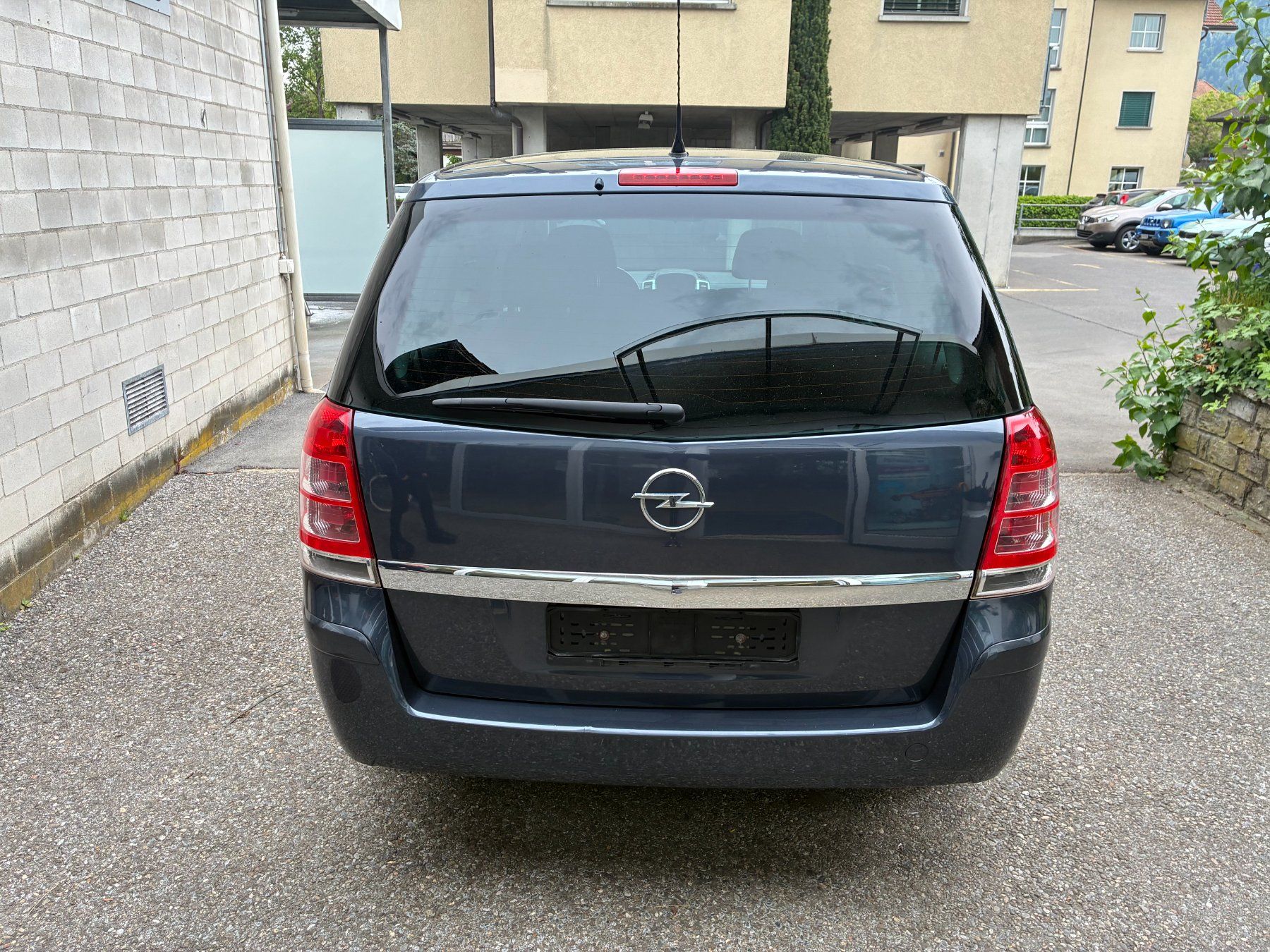 Opel Automobili: Opel Zafira /-Plätzer – Usato da Matten b. Interl venduto da Hardergarage 2