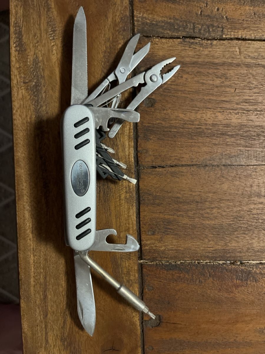 Couteaux de poche: Technocraft Sackmesser, Silber, – D'occasion à Wauwil par luk_hrq6