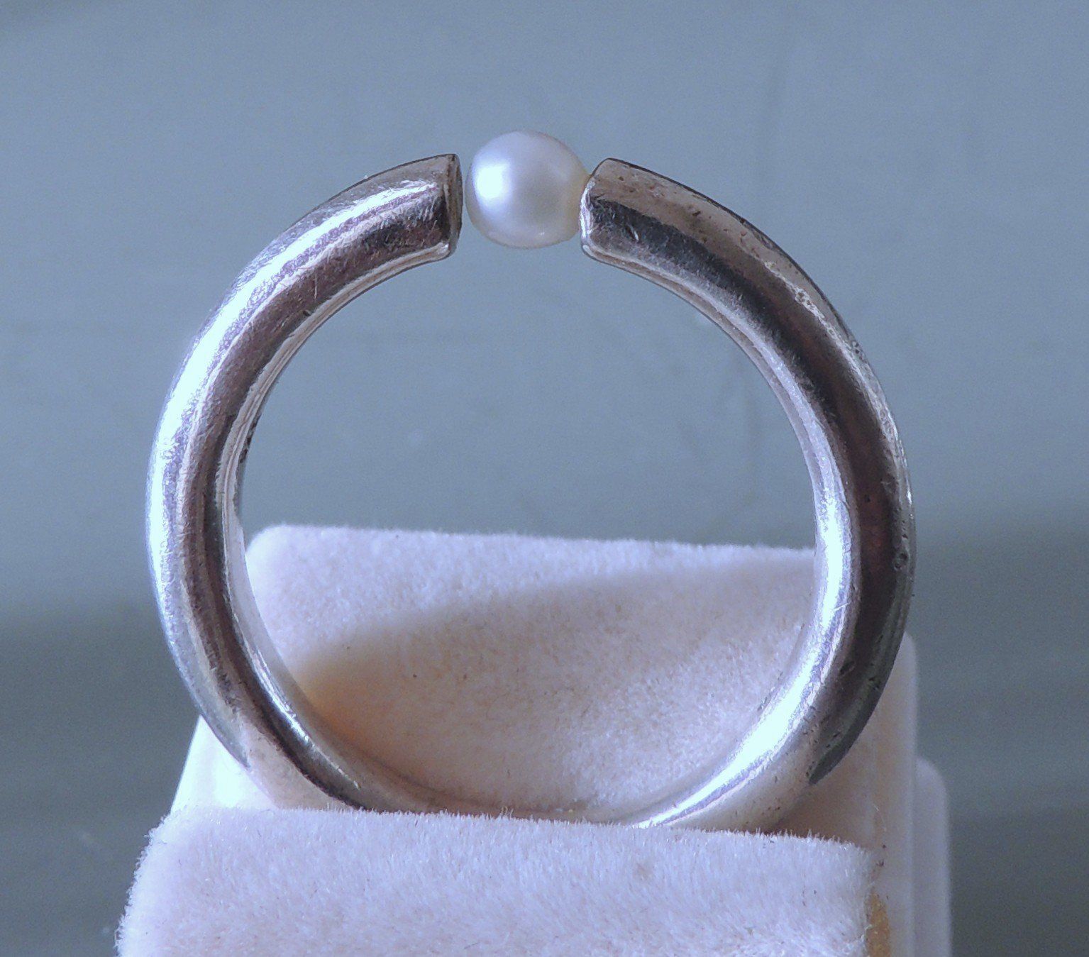 Anelli: Silber 925 Fingerring mit Imitatperle Gr. 57 – Usato da Waldenburg venduto da schaller707