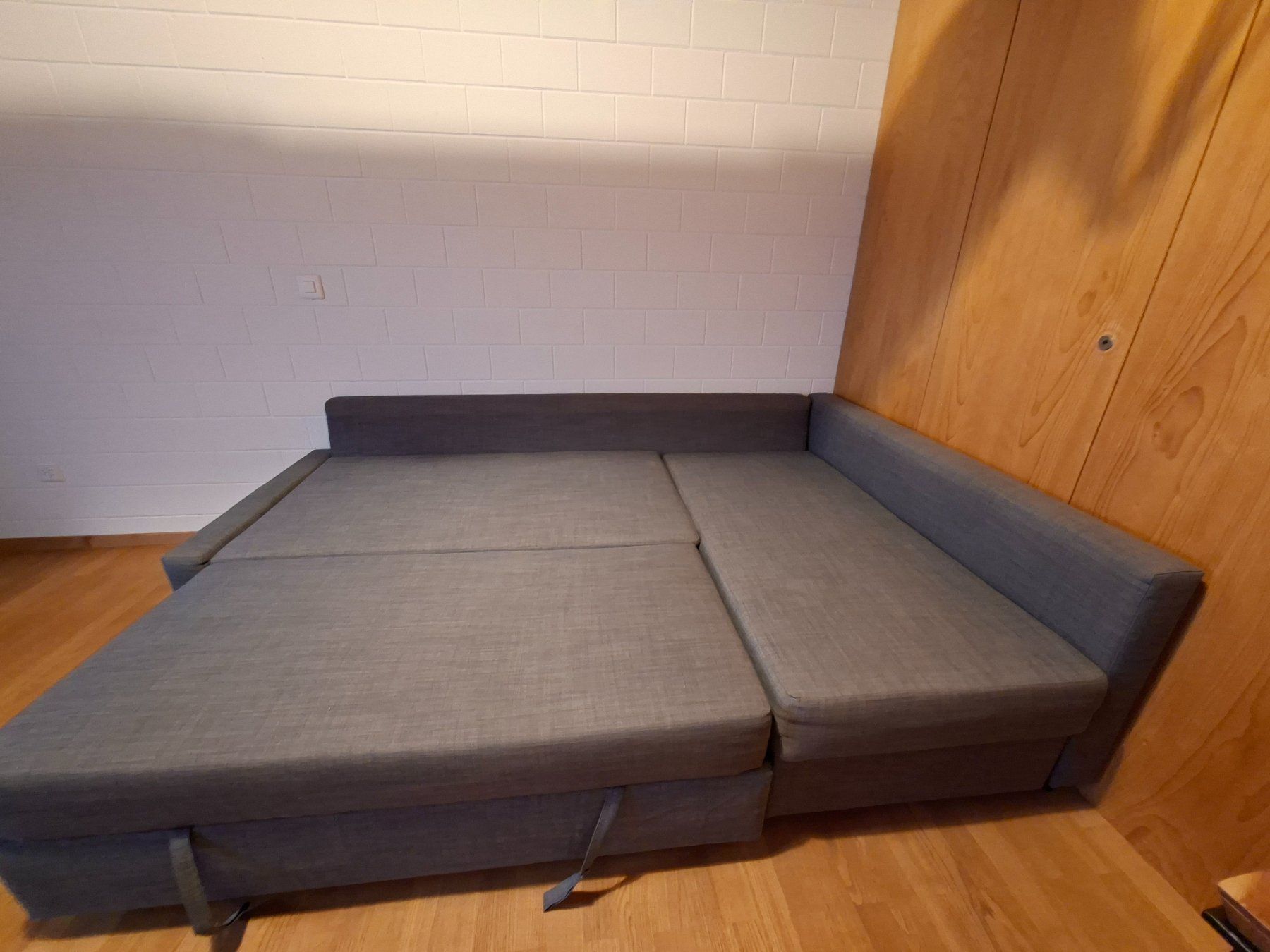 Ikea Sofas: Ecksofa [Schlafsofa] – Gebraucht aus Widnau von hei_5xgy 7