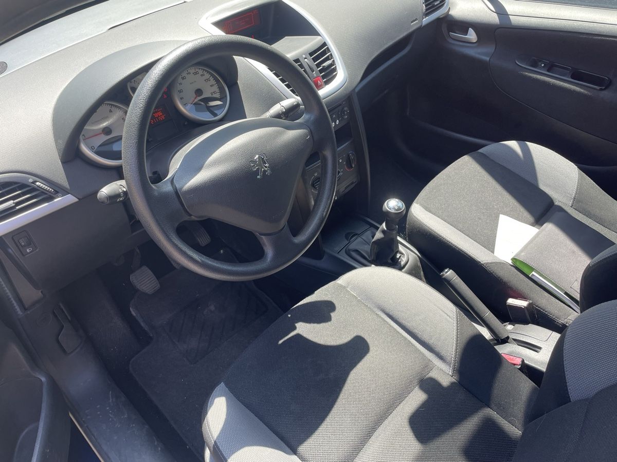 Peugeot Autos: Peugeot 207 SW – Gebraucht aus Ottikon von Mopariat 2