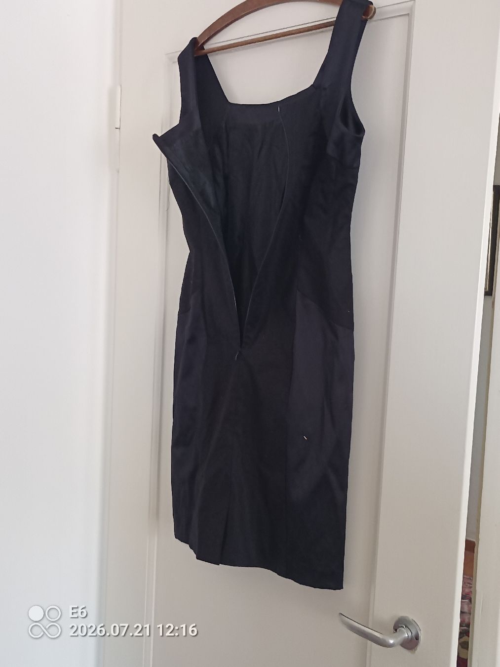 Kleider: Elegantes Stretchkleid – Gebraucht aus Zürich von Mitzi6 3