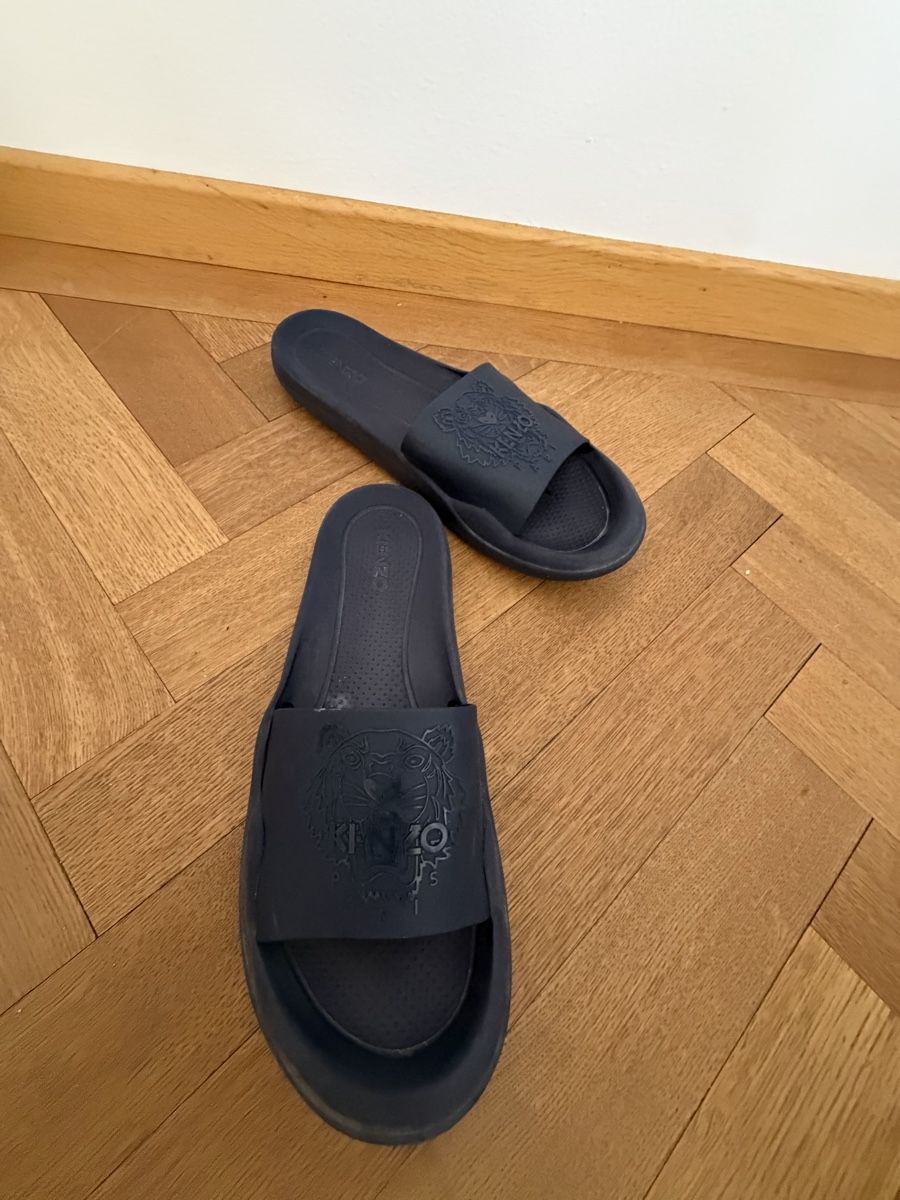Kenzo Herrenschuhe: Ciabatte Kenzo blu taglia 43 – Gebraucht aus Lugano von can_xdd8 1