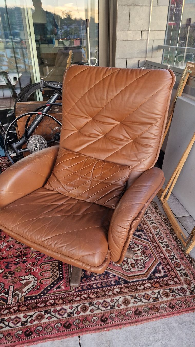 Poltrone: Leder Sessel  – Usato da Winterthur venduto da cle_5ccx 1